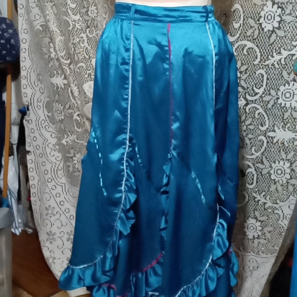 Elkont European Made satin ruffled skirt. Sz M - Picture 1 of 15